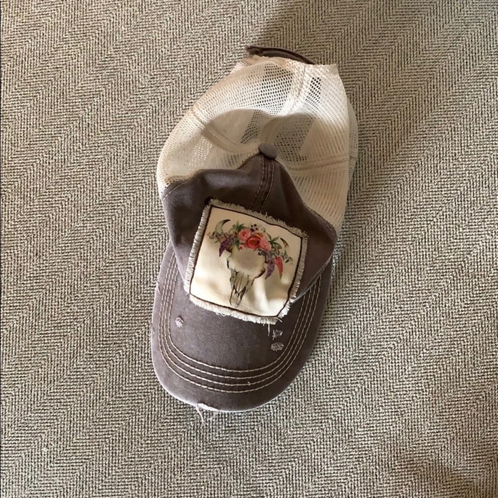 Southern Junkie Bull skull hat